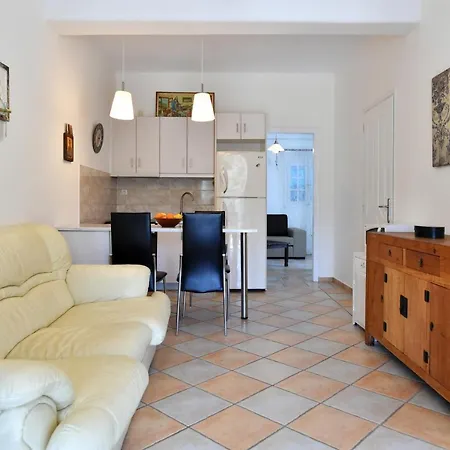 Bright Pounta House With Sea View Ferienhaus Páros