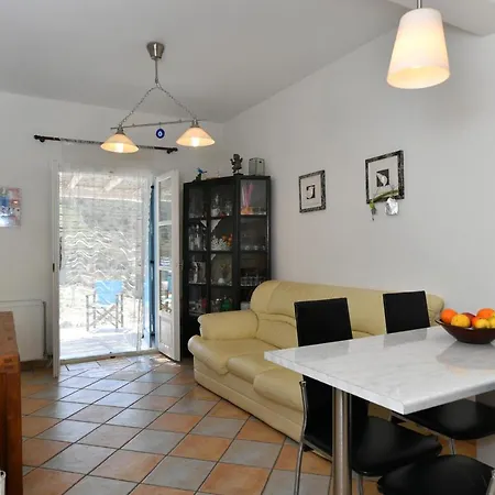 Bright Pounta House With Sea View *